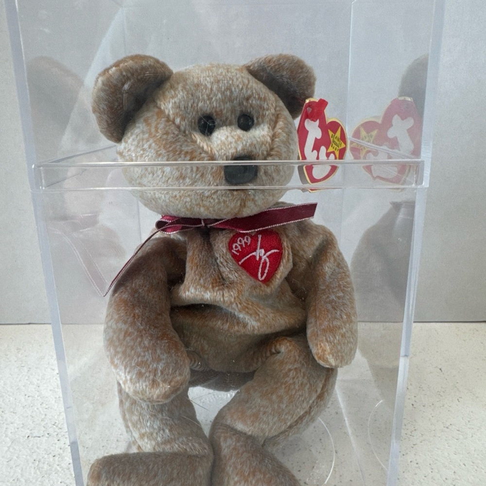 Ty Beanie Baby Signature Bear with tags 1999 Retired RARE Vintage